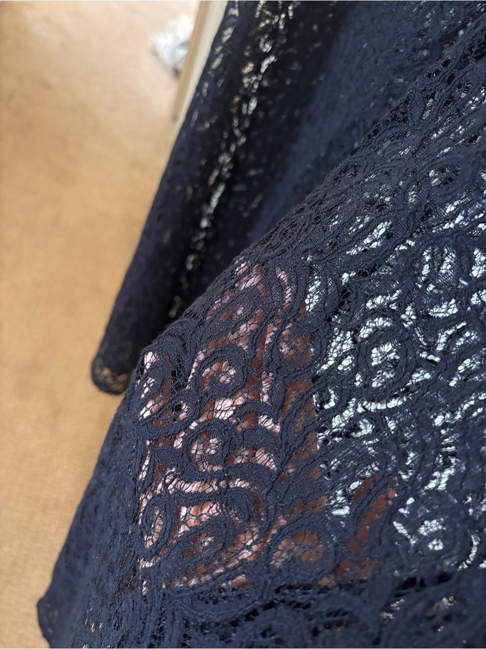 Cotton blend lace pants with slits, size Medium - Picture 4 of 4